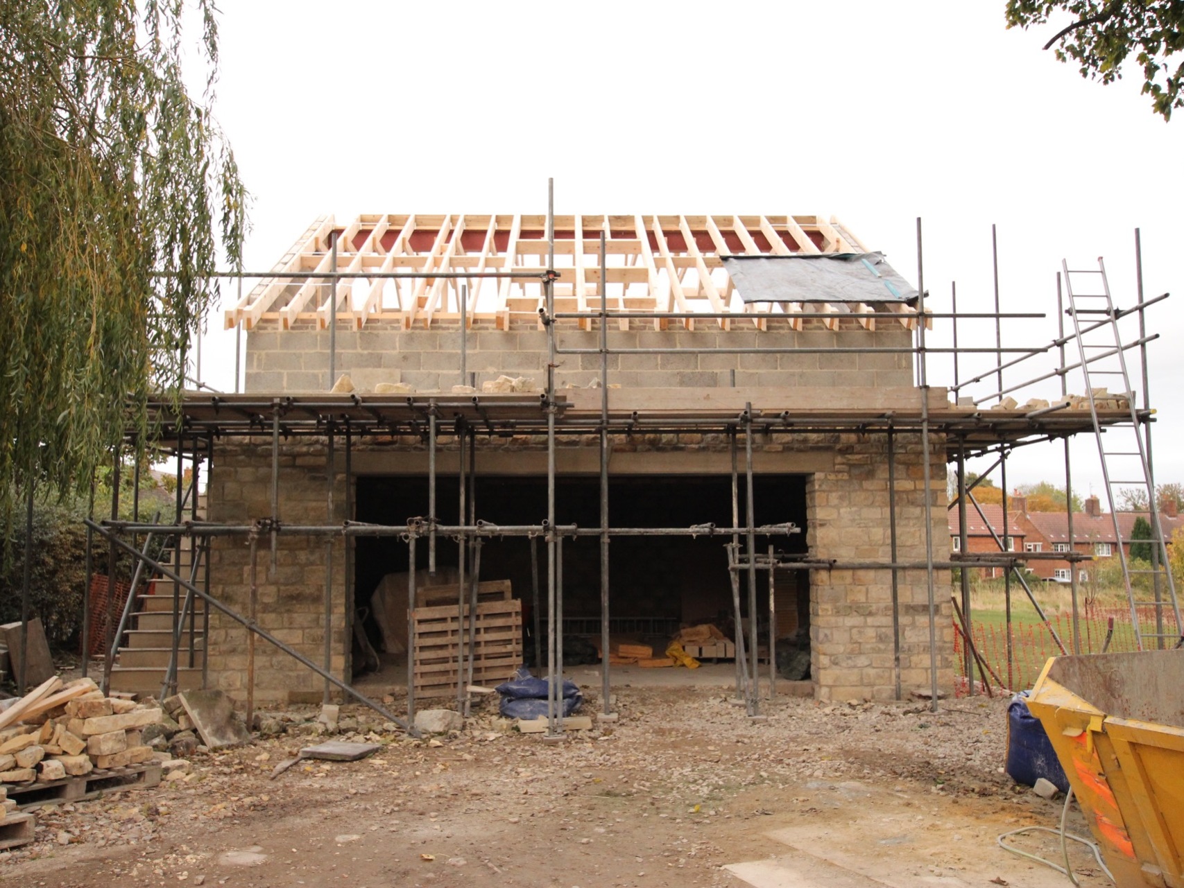 Home Office - Steps, Walls & Roof Trusses